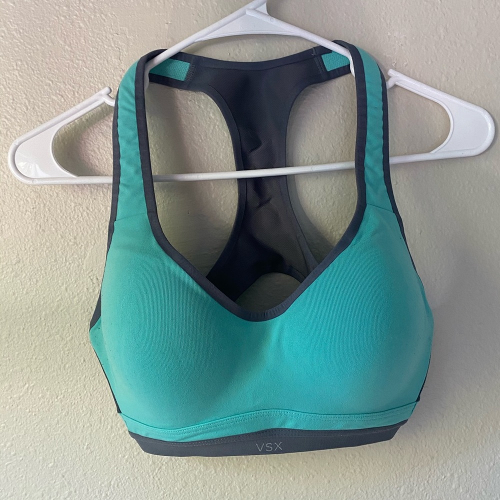 Victoria’s Secret Sports Bra 34C